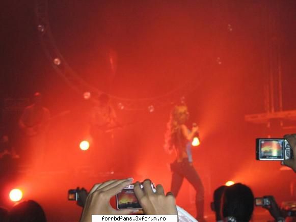 :cool: anahi in caracas, venezuela