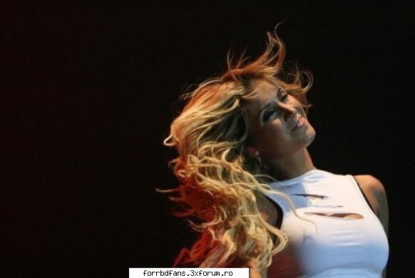 :cool: anahi in slovenia